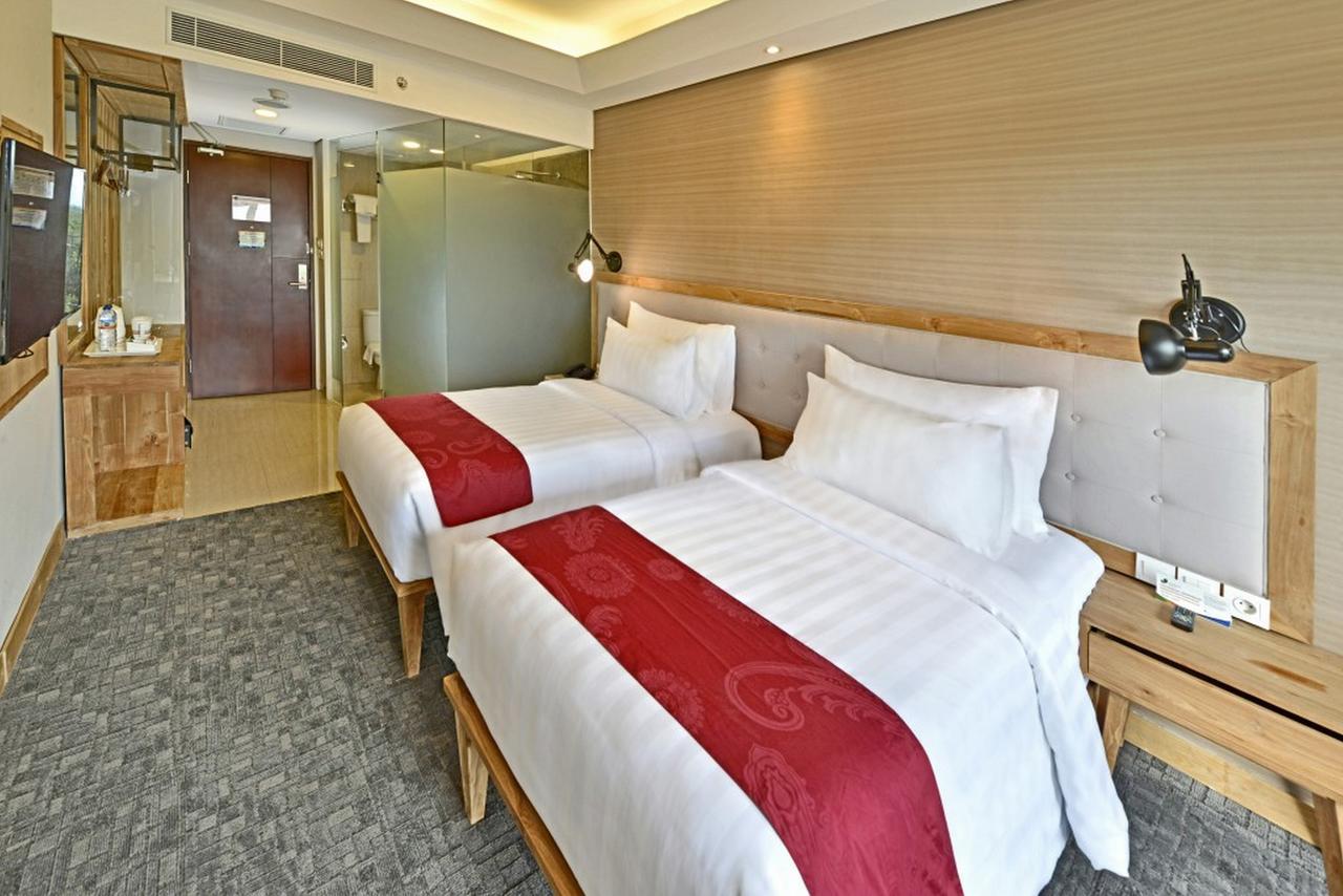 Famvida Hotel Lubuklinggau Dış mekan fotoğraf
